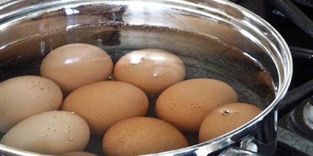 Yumurtayı haşladıktan sonra herkes aynı hatayı yapıyor! Kabuğu kolay soysa da dokusunu ve lezzetini bozuyor 4